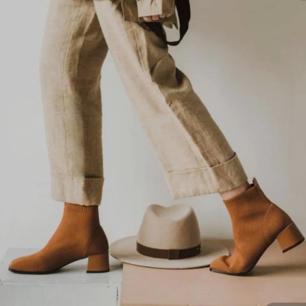 TIJN Women Knitted Ankle Boots Classic Square Toe Chunky Block Heel MSP$120 Sz 7